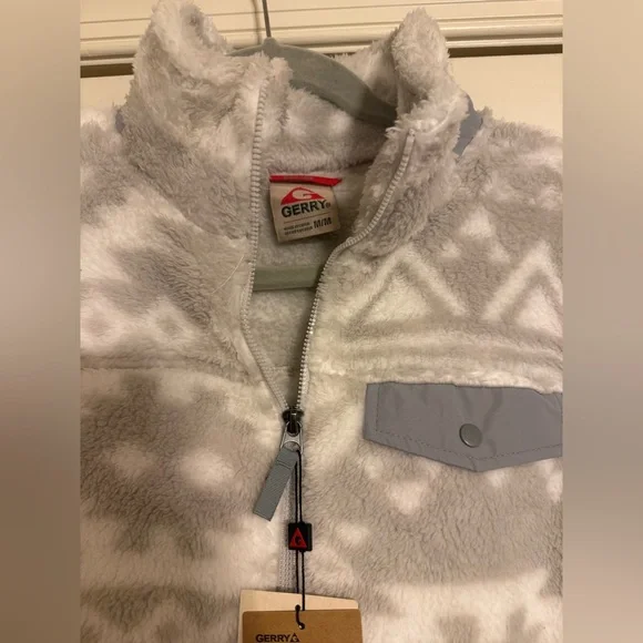 NWT Gerry Terra Printed Zip Up High Pile Fleece Jacket size M Grey Aztec - Picture 2 of 4